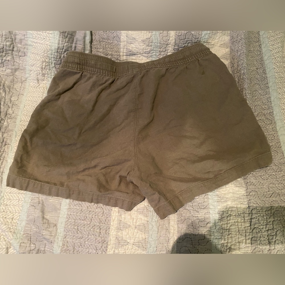 Shorts - Picture 2 of 6